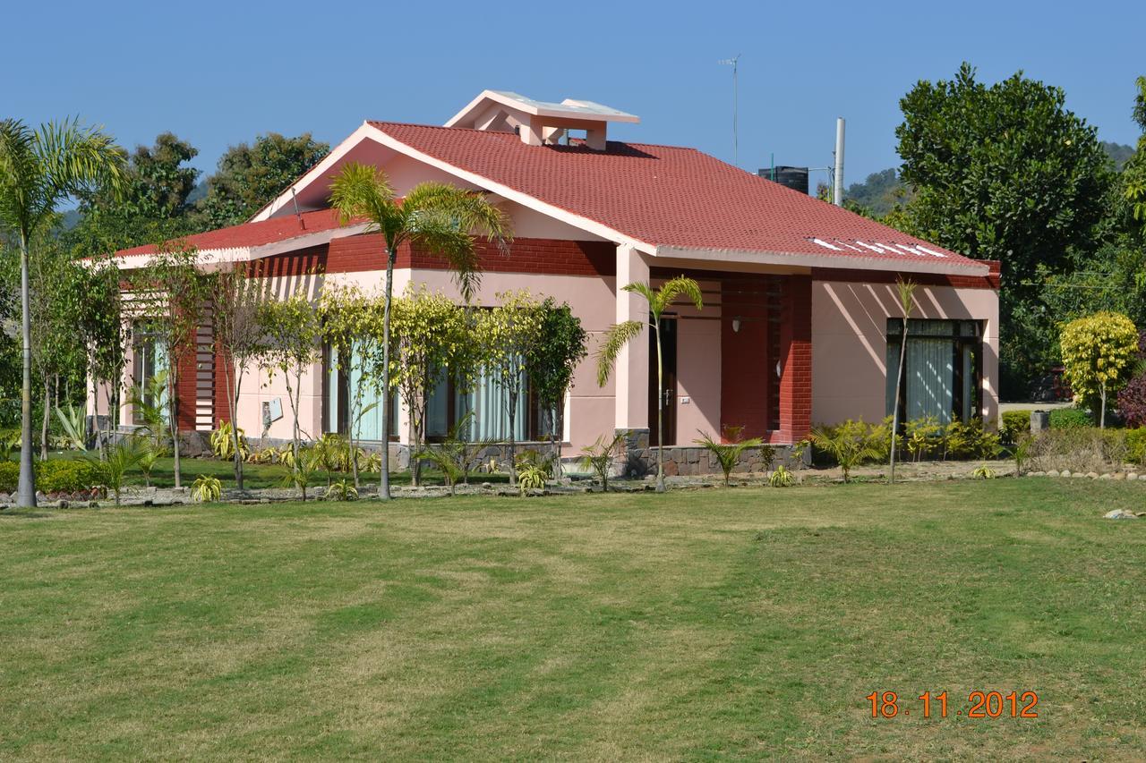 Corbett Wild Iris Spa And Resort Rāmnagar Extérieur photo