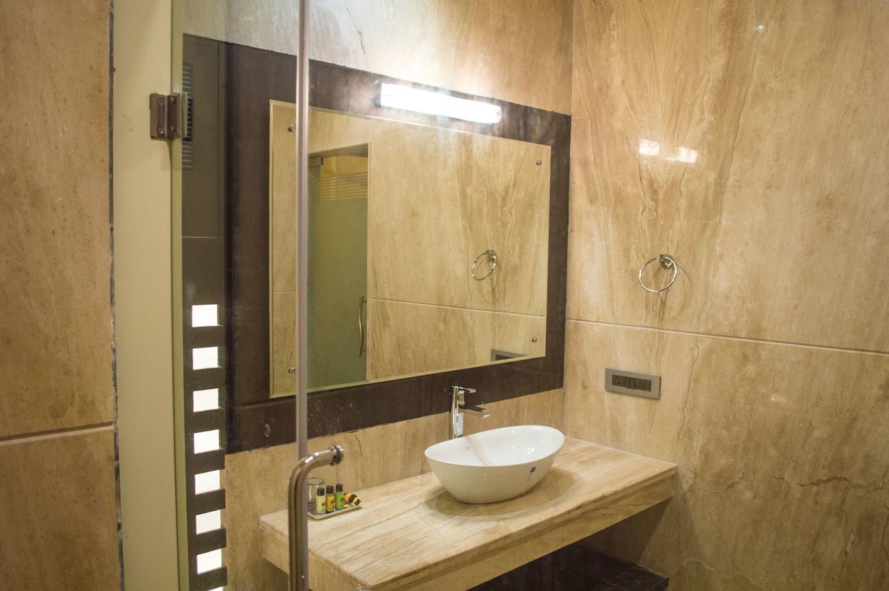 Corbett Wild Iris Spa And Resort Rāmnagar Extérieur photo