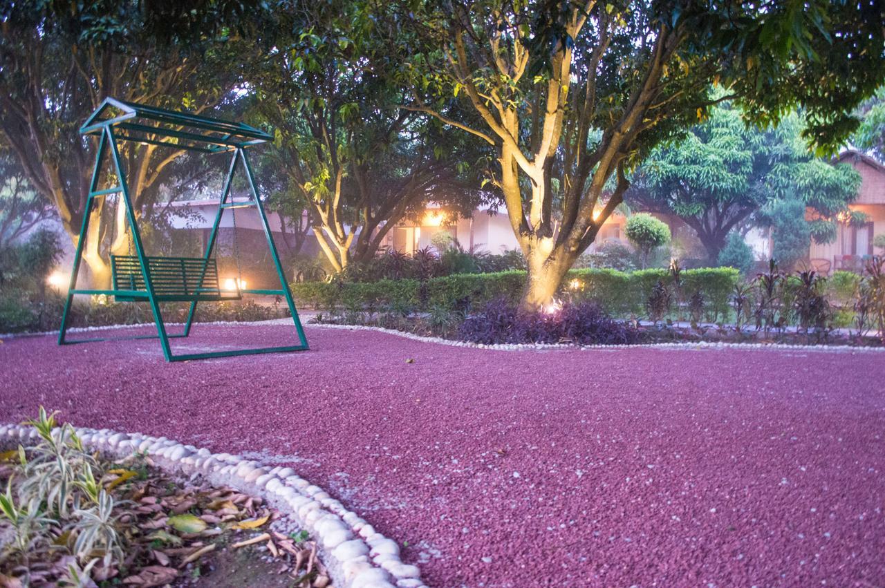 Corbett Wild Iris Spa And Resort Rāmnagar Extérieur photo