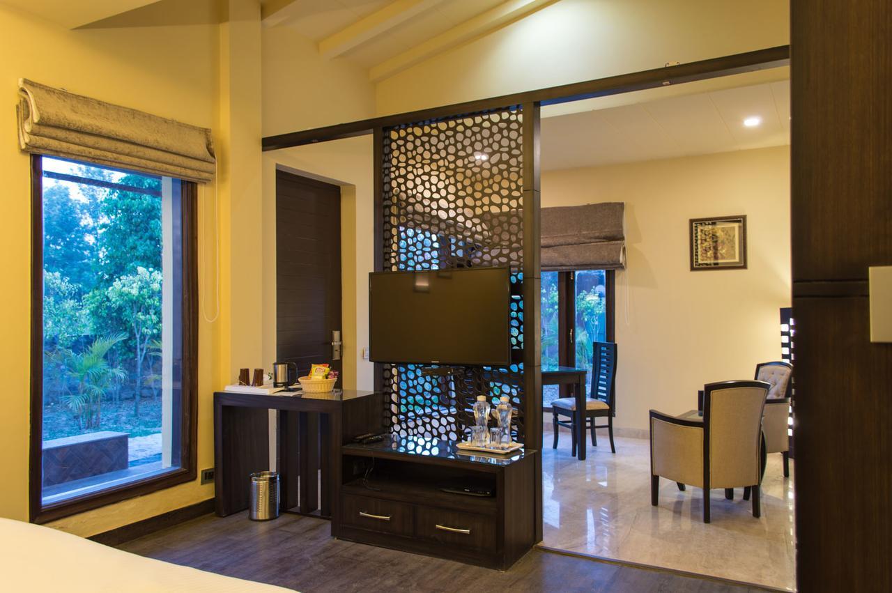 Corbett Wild Iris Spa And Resort Rāmnagar Extérieur photo
